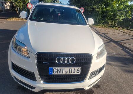 Audi Q7 3.0 TDI (DPF) quattro tiptronic -