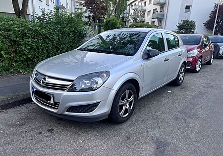 Opel Astra H Schrägheck 1.4