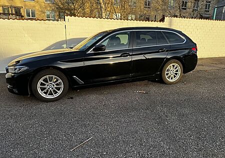 BMW 520d Touring A -