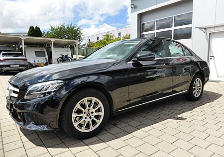 Mercedes-Benz C 180 CGI/LED/Navi/Keyless Go/1Hand/Mwst /