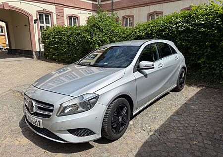 Mercedes-Benz A 180 CDI AMG Line DCT AMG Line