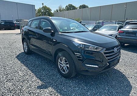 Hyundai Tucson blue 1.6 Classic 2WD