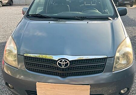 Toyota Corolla Verso 1.6 -
