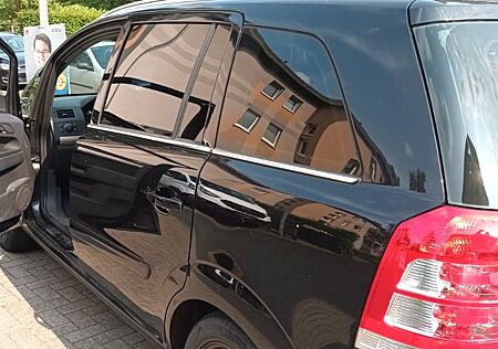 Opel Zafira B 7 sitze 1,6 85 KW