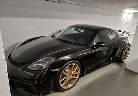 Porsche Cayman GT4