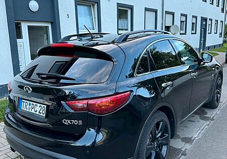 Infiniti QX70 30d S S