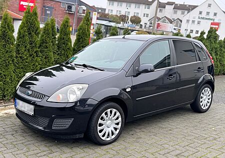 Ford Fiesta 1.4 80 ps! Allwetterreifen/TÜV09/2026