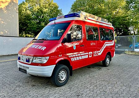 Mercedes-Benz Sprinter 312D 4x4 MTF-A Feuerwehr 9 Sitzer ToP Zustand