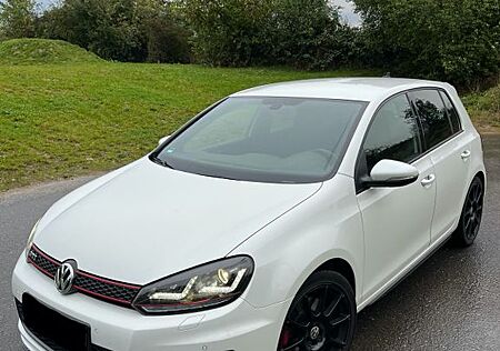 VW Golf Volkswagen 2.0 TSI DSG GTI GTI