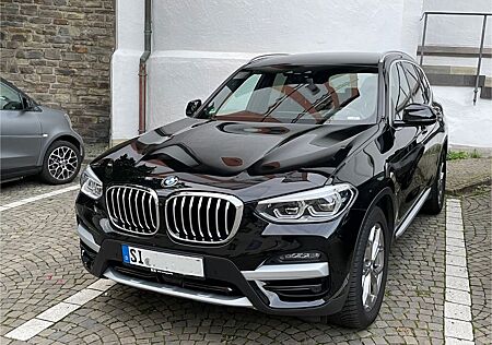 BMW X3 xDrive20d LED HUD NAVI SHZ Volled TÜV10/25