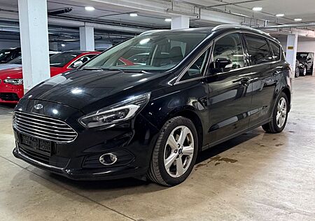 Ford S-Max Titanium 7Sitzer~Navi~Xenon~Automatik