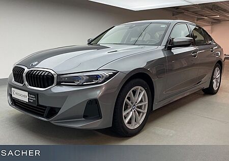 BMW 330eA xDr LCProf,HUD,adLED,elSitze,kein Mieter