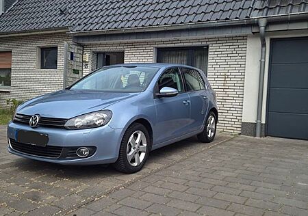 VW Golf Volkswagen 1.4 TSI DSG 90 kW Highline