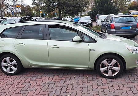 Opel Astra Sports Tourer 1.4 Turbo Edition 103 Au...