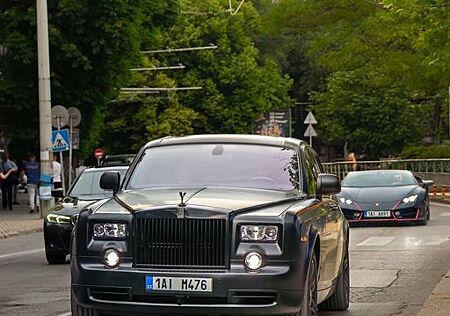 Rolls-Royce Phantom Extended Wheelbase -