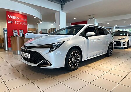 Toyota Corolla TS Hybrid Team D (Kamera, Apple Carplay)