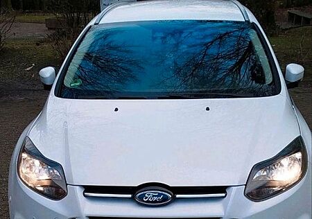 Ford Focus 2,0TDCi 103kW PowerSh. Titanium Turnie...