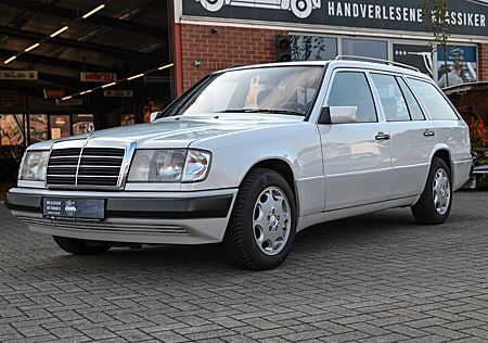 Mercedes-Benz 300 TD S124 *KLIMA*LORDOSE*ASR*AIRBAGS*GARANTIE*