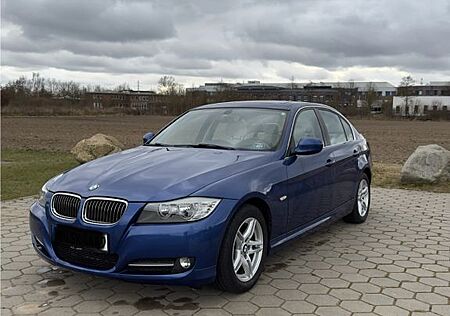 BMW 318i - e90 Automatik Advantage Edition