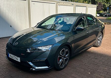 Skoda Octavia 2.0 TDI DSG RS 200PS ACC DCC LED KL