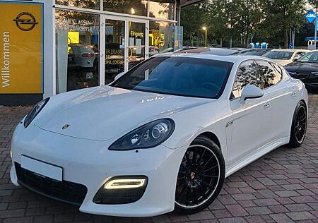 Porsche Panamera Turbo mit Approved Motor & Getriebe NEU
