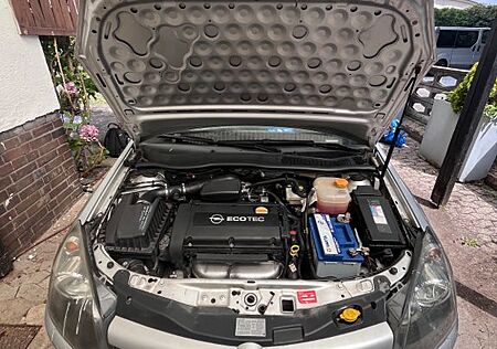 Opel Astra 1.6 Automatik -