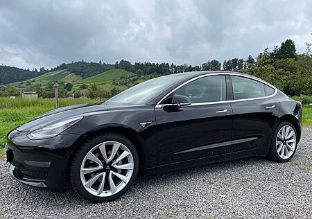 Tesla Model 3 Dual Motor AWD Long Range