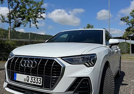 Audi Q3 35 TFSI S tronic S line | 34.000km | Gepflegt