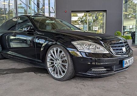 Mercedes-Benz S 400 W221 H&K Distronic-Plus, Airmatic, uvm.