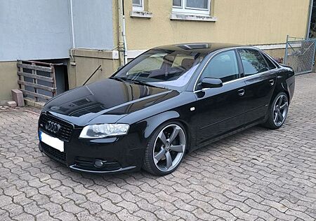 Audi A4 2.0tfsi - Xenon-Bose-3xS-Line