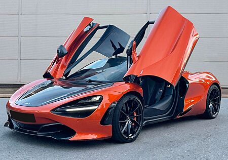 McLaren 720S Performance - Carbon