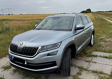 Skoda Kodiaq 2,0TSI DSG 4x4 Stdhz+AHK+7SitzACC+LED