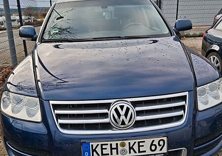 VW Touareg Volkswagen 4.2 V8 Tiptronic Standard