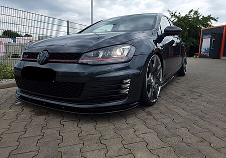 VW Golf Volkswagen GTI 7-Bentley felg.-Luftfederung-Auspuffanlage