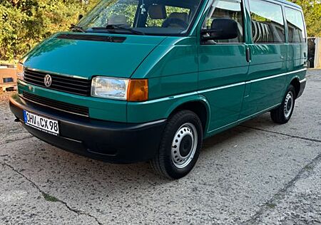 VW T4 Caravelle Volkswagen 2.0 Standard