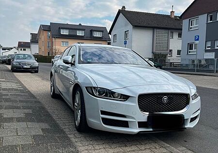 Jaguar XE 20d