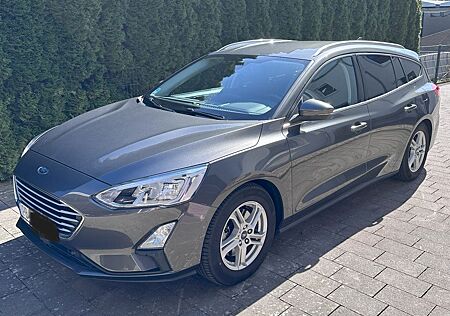 Ford Focus 1,0 Turnier IV - TÜV - AHK