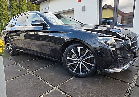 Mercedes-Benz E 300 E300de 360 BURM PANO AHK MBUX 12xASSIST RADAR
