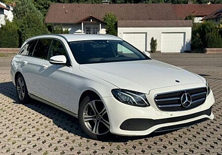 Mercedes-Benz E 220 E 220d T-Modell Avantgarde Top Zustand