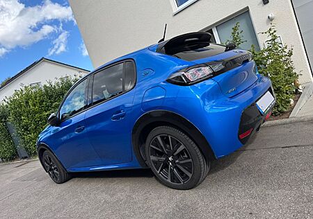Peugeot e-208 136 GT GT