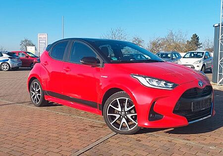 Toyota Yaris Hybrid Premiere Edition - LED, SHZ, WR...