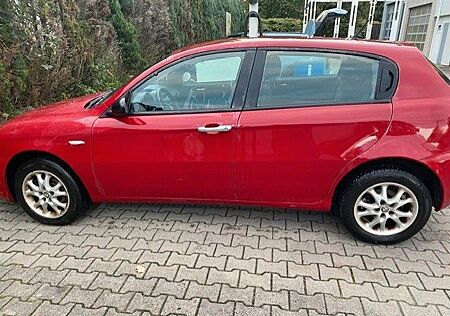 Alfa Romeo 147 1.6 TS 16V Moving Moving