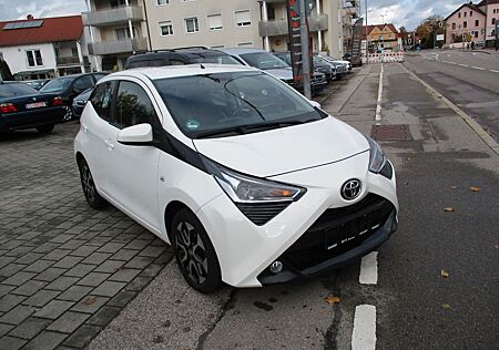 Toyota Aygo (X) Aygo -play connect