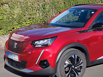 Peugeot 2008 Elektromotor 136 Allure Allure
