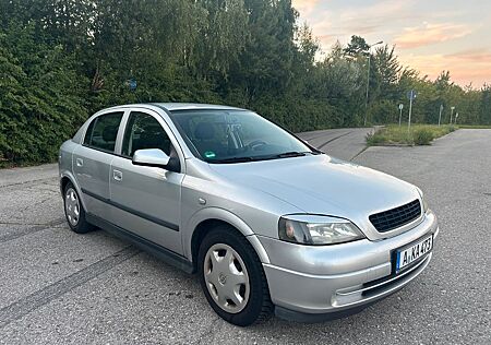 Opel Astra 1.6