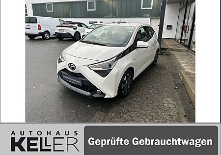 Toyota Aygo (X) -play Team Deutschland