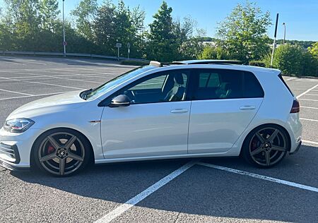 VW Golf Volkswagen 2.0 TSI DSG GTI Performance GTI Performance