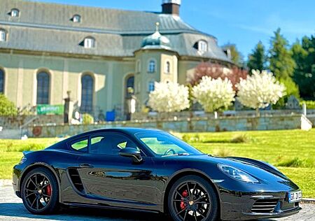 Porsche 718 Cayman LED|SAGA|CHRONO|APPROVED