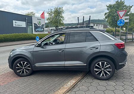 VW T-Roc Volkswagen Style1.5-6G-AHK+KLIMAUTOM+KAMERA+NAV+1HAND