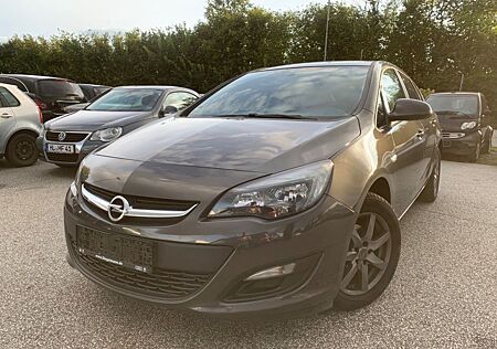 Opel Astra J Lim. 5-trg. Selection